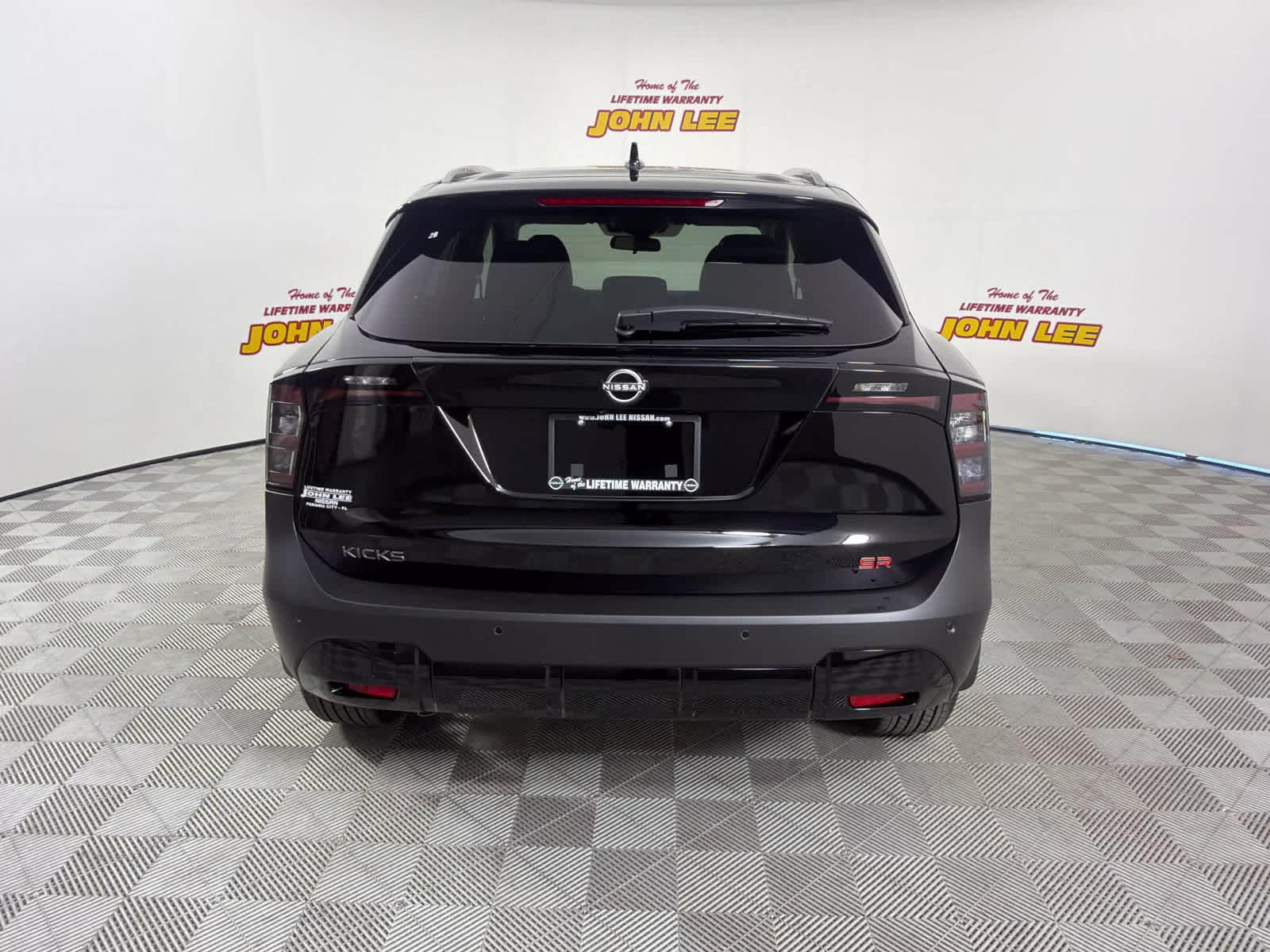 2026 Super Black Nissan Kicks SR FWD SUV