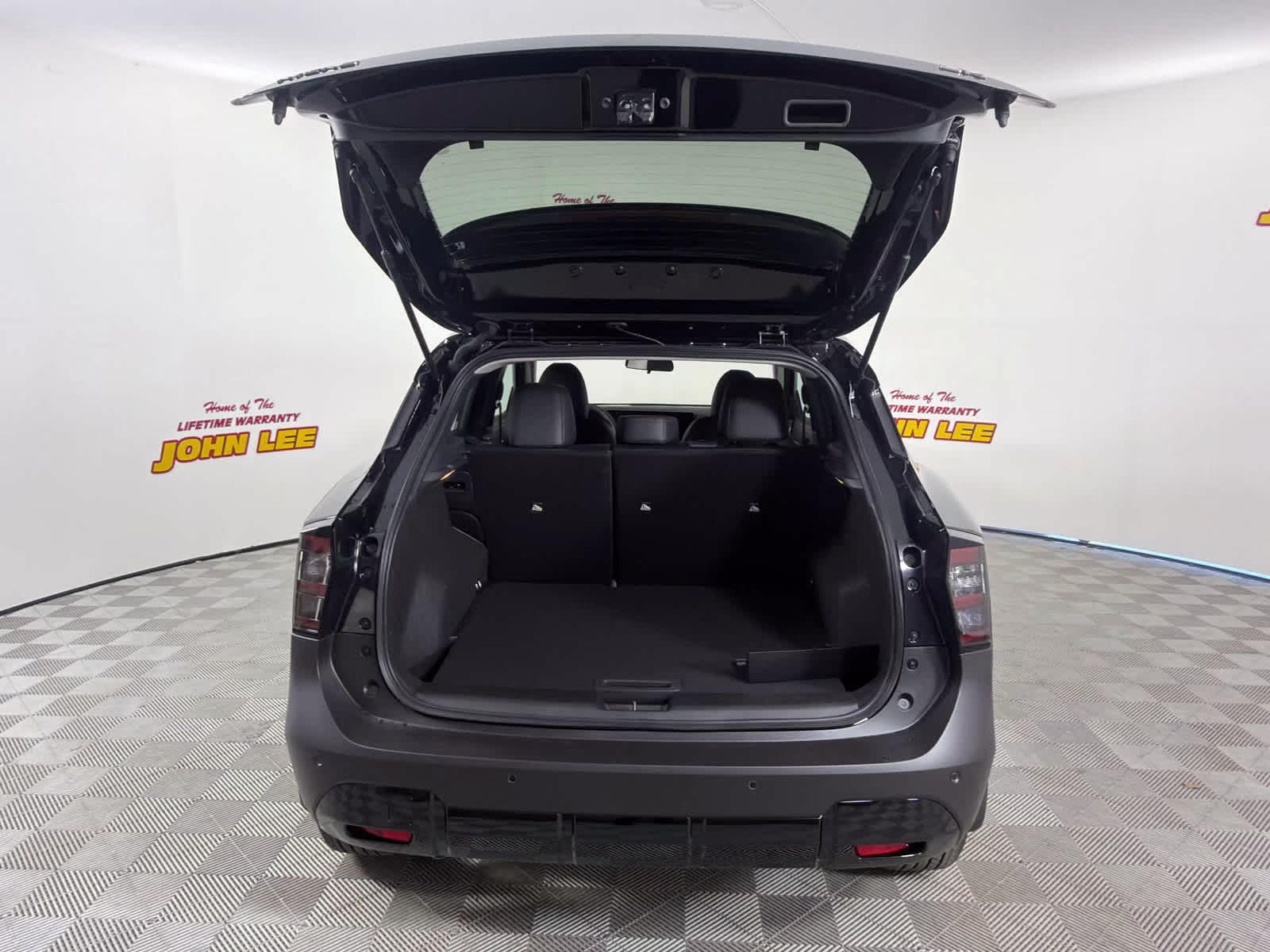 2026 Super Black Nissan Kicks SR FWD SUV