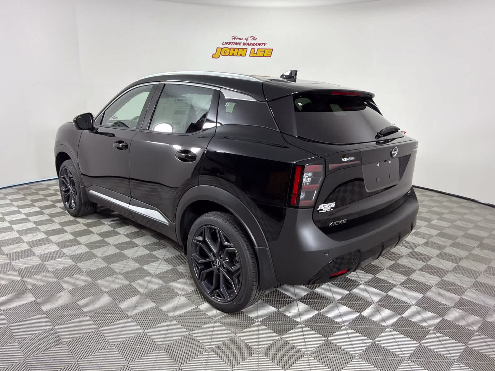 2026 Super Black Nissan Kicks SR FWD SUV