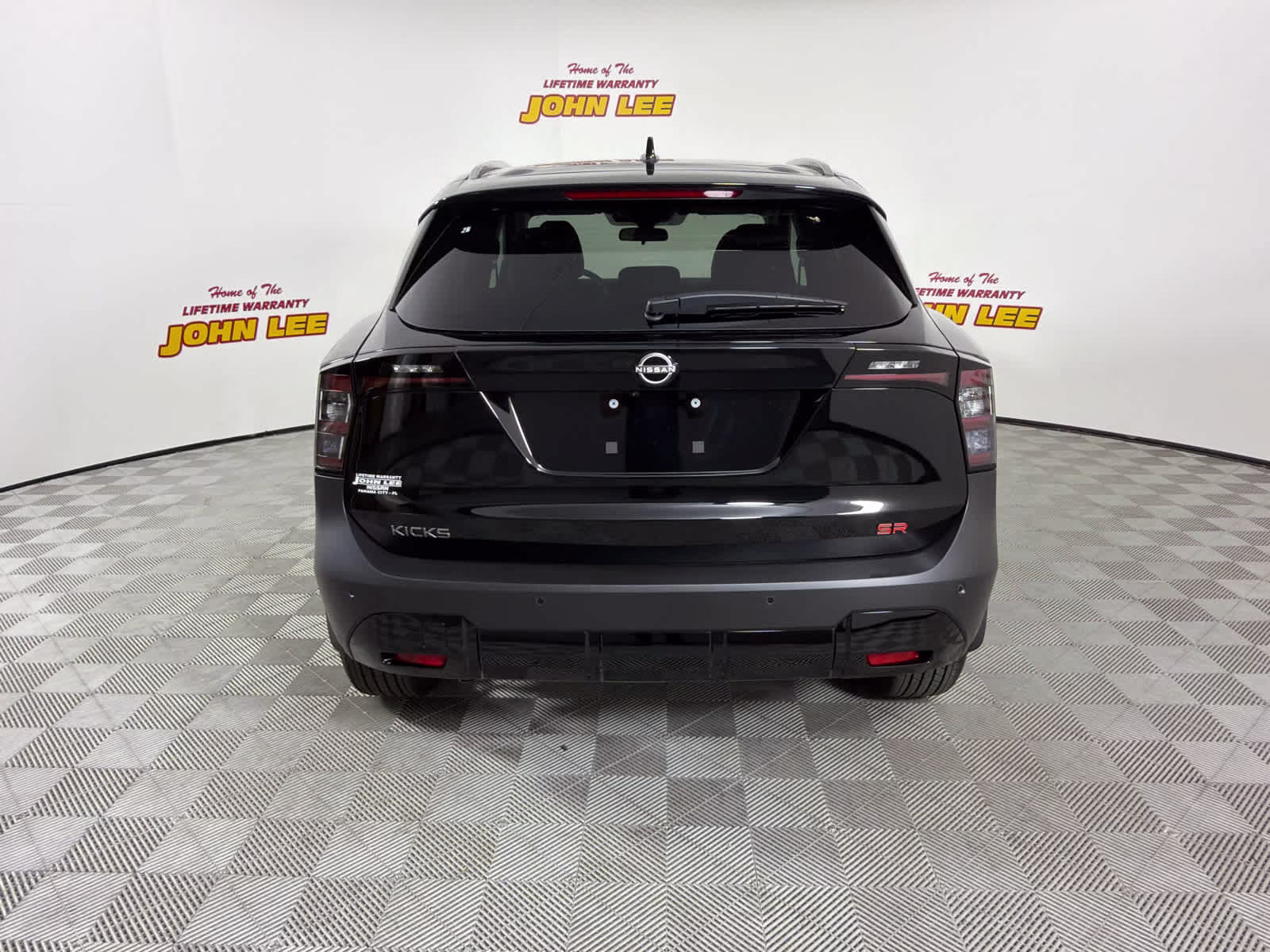2026 Super Black Nissan Kicks SR FWD SUV