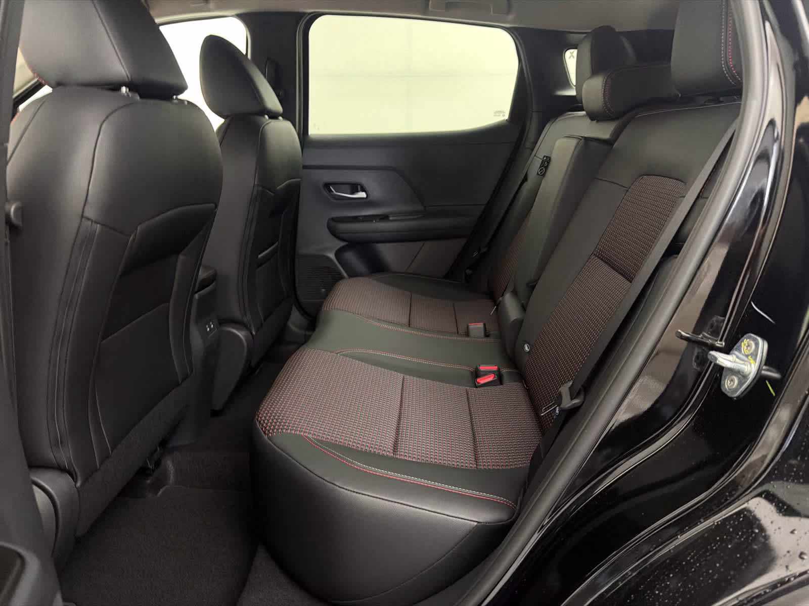 2026 Super Black Nissan Kicks SR FWD SUV