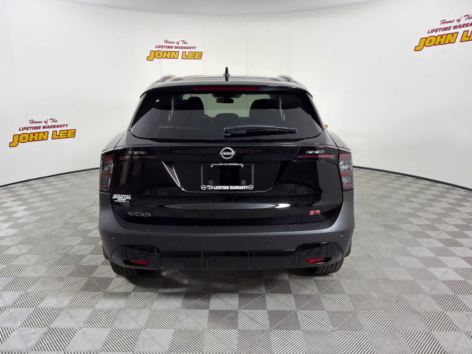 2026 Super Black Nissan Kicks SR FWD SUV