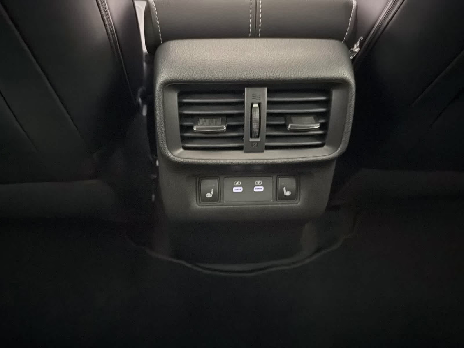 2026 Everest White Pearl Tricoat Nissan Murano Platinum AWD SUV