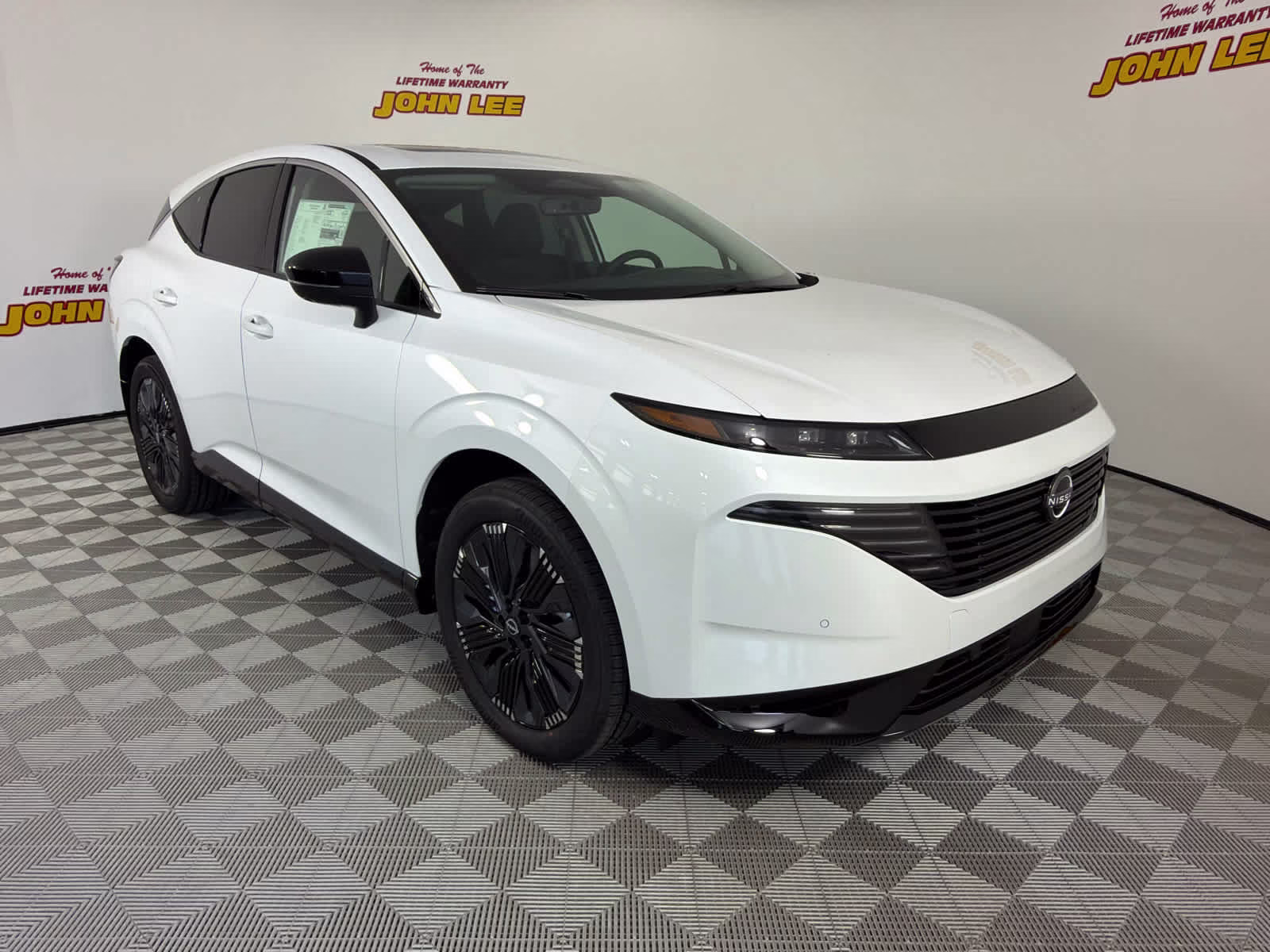 2026 Everest White Pearl Tricoat Nissan Murano Platinum AWD SUV