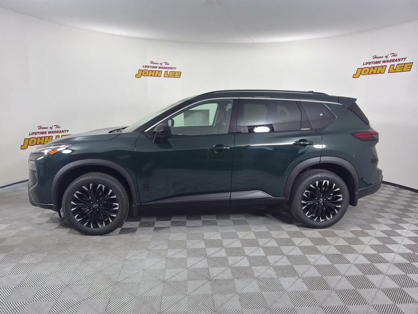 2026 Obsidian Green Nissan Rogue Dark Armor FWD SUV