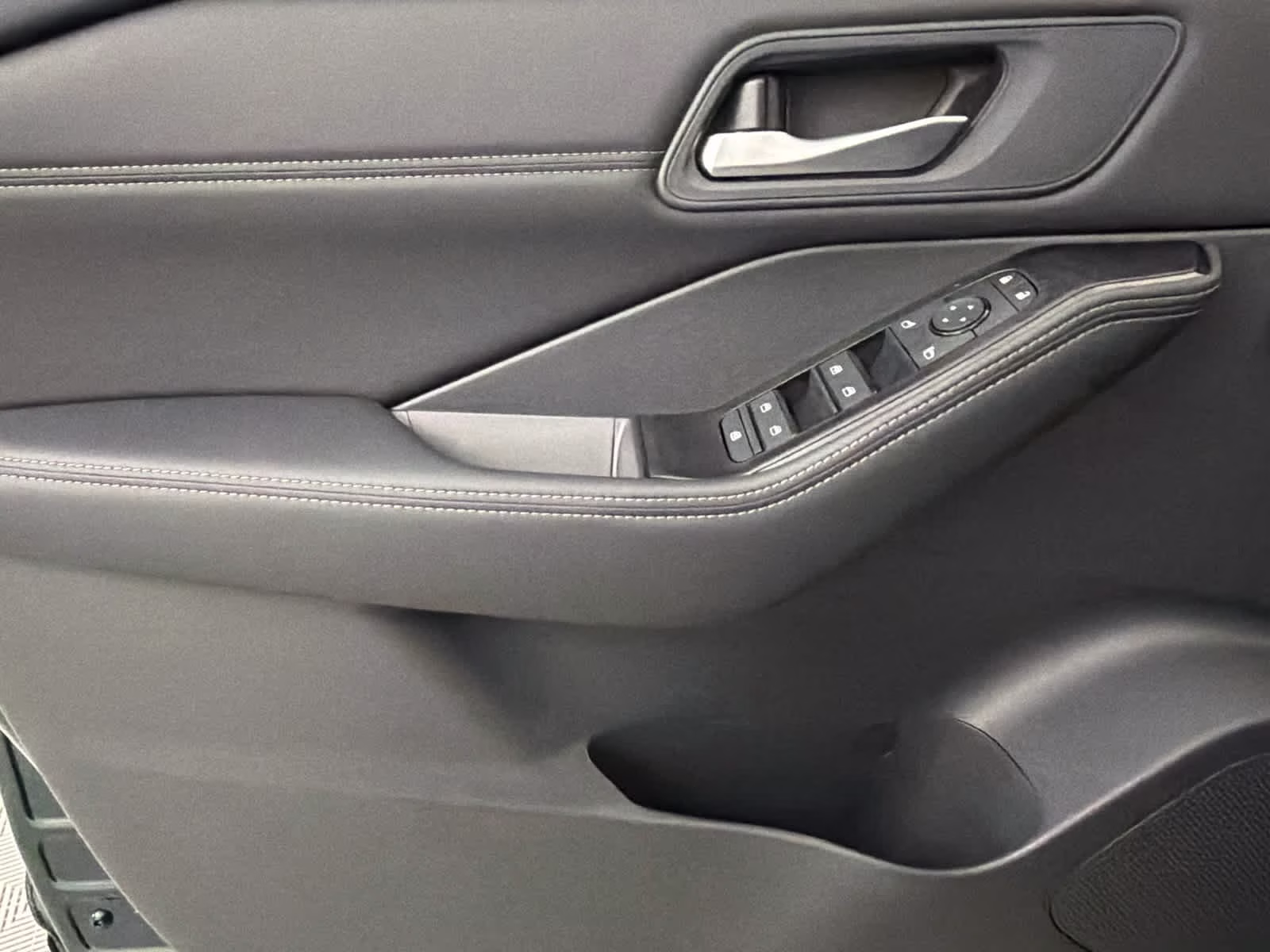2026 Obsidian Green Nissan Rogue Dark Armor FWD SUV