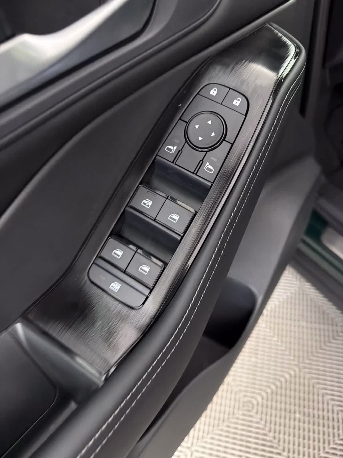 2026 Obsidian Green Nissan Rogue Dark Armor FWD SUV
