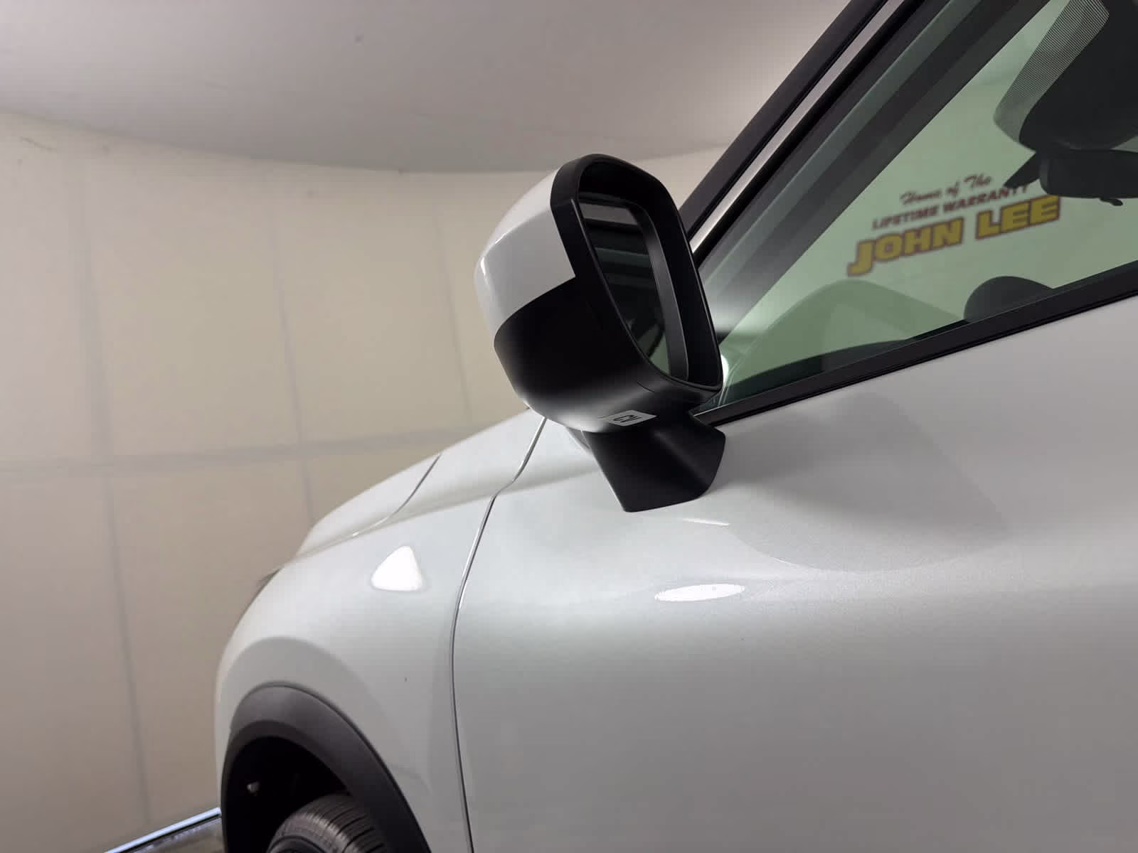 2026 Everest White Pearl Tricoat Nissan Rogue SV FWD SUV