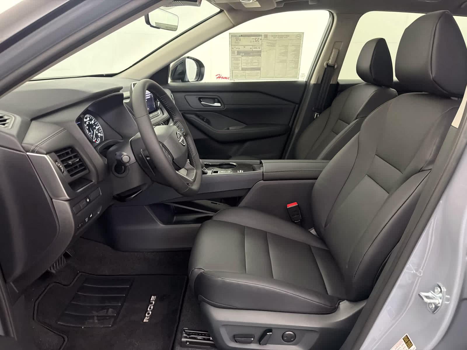 2026 Boulder Gray Pearl Nissan Rogue Dark Armor FWD SUV