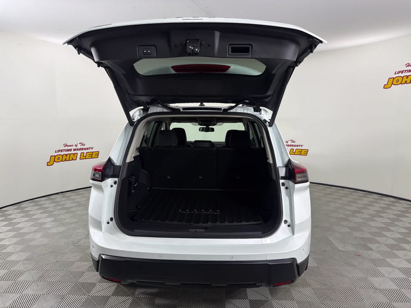 2026 Everest White Pearl Tricoat Nissan Rogue Rock Creek AWD SUV