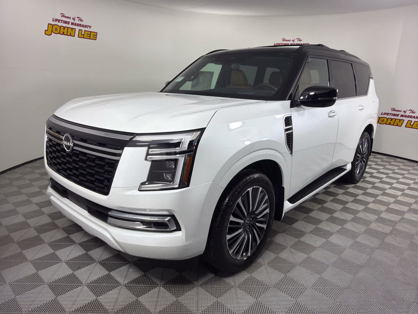 2026 Everest White Pearl Tricoat/Super Black Nissan Armada Platinum Reserve 4X4 SUV