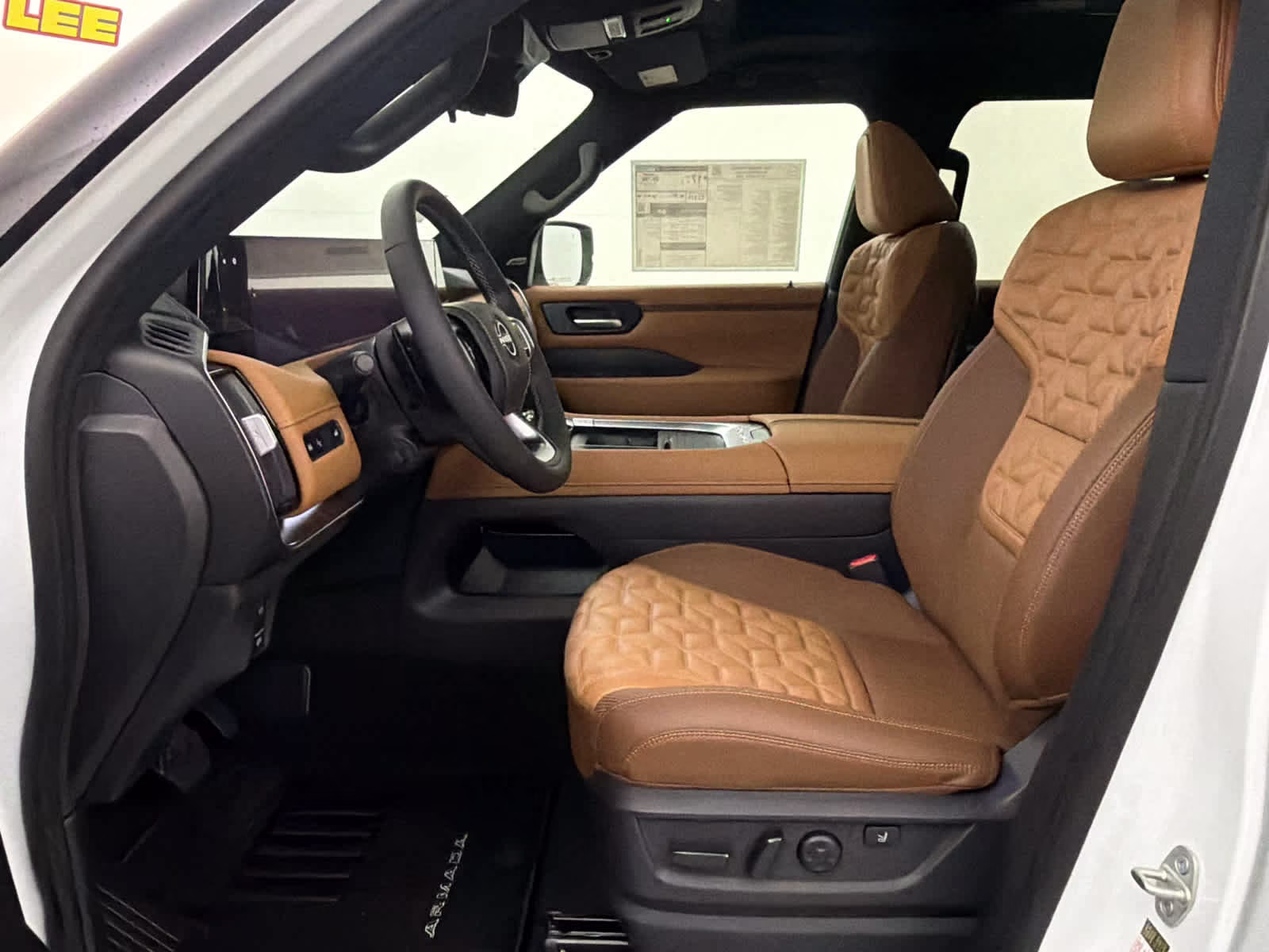 2026 Everest White Pearl Tricoat/Super Black Nissan Armada Platinum Reserve 4X4 SUV