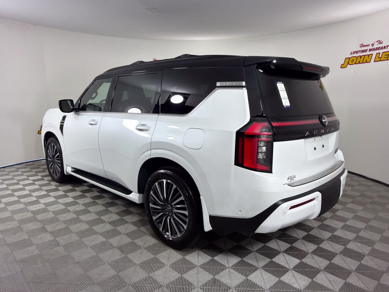 2026 Everest White Pearl Tricoat/Super Black Nissan Armada Platinum Reserve 4X4 SUV