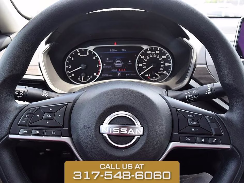 2025 Glacier White Nissan Altima 2.5 SV FWD Sedan