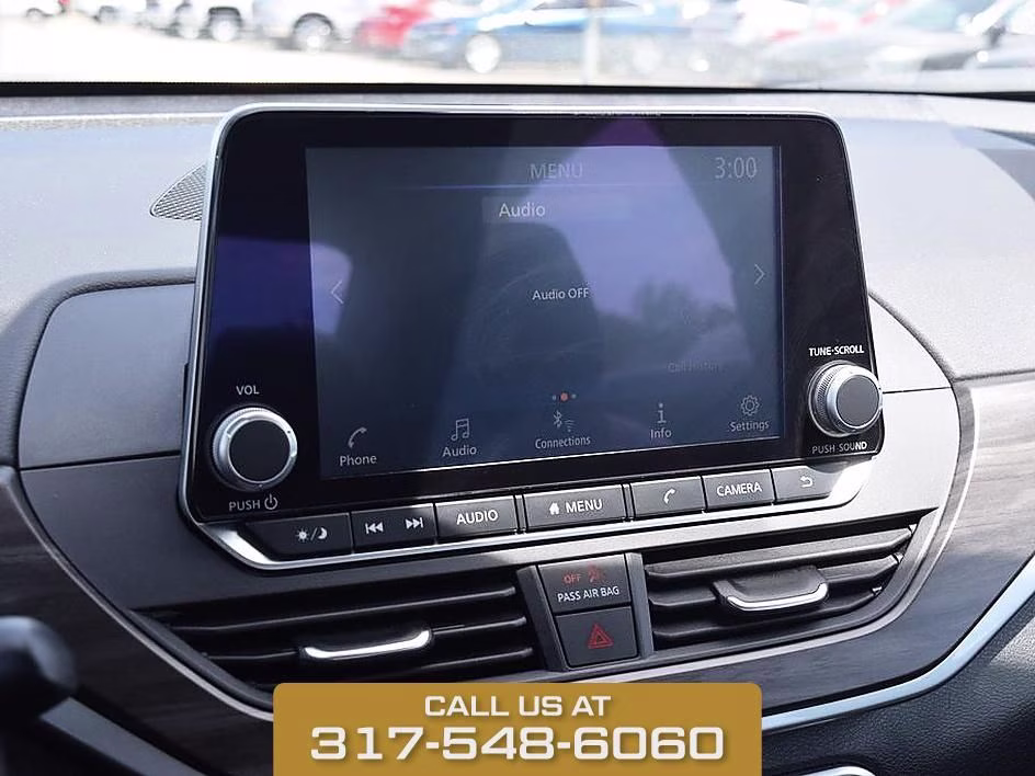 2025 Glacier White Nissan Altima 2.5 SV FWD Sedan