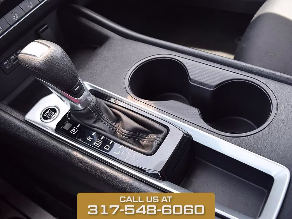 2025 Glacier White Nissan Altima 2.5 SV FWD Sedan
