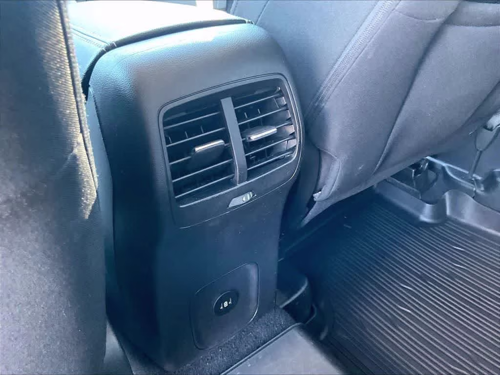 2023 Oxford White Ford Escape Active AWD SUV