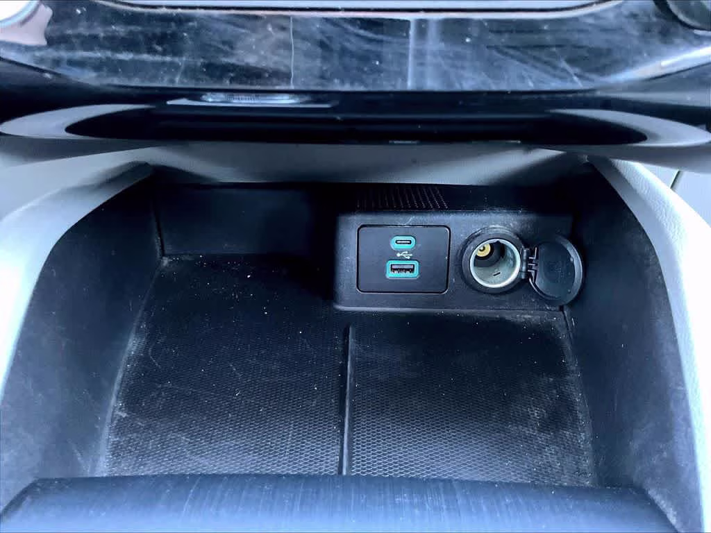 2023 Oxford White Ford Escape Active AWD SUV