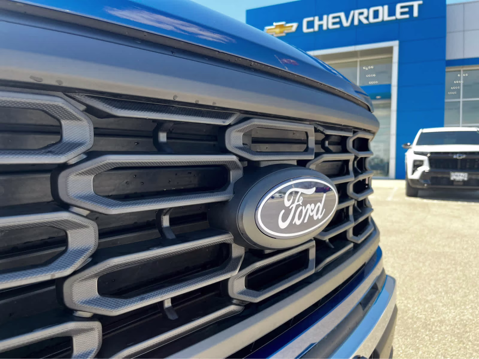 2025 Atlas Blue Ford F-150 XL 4X4 Truck