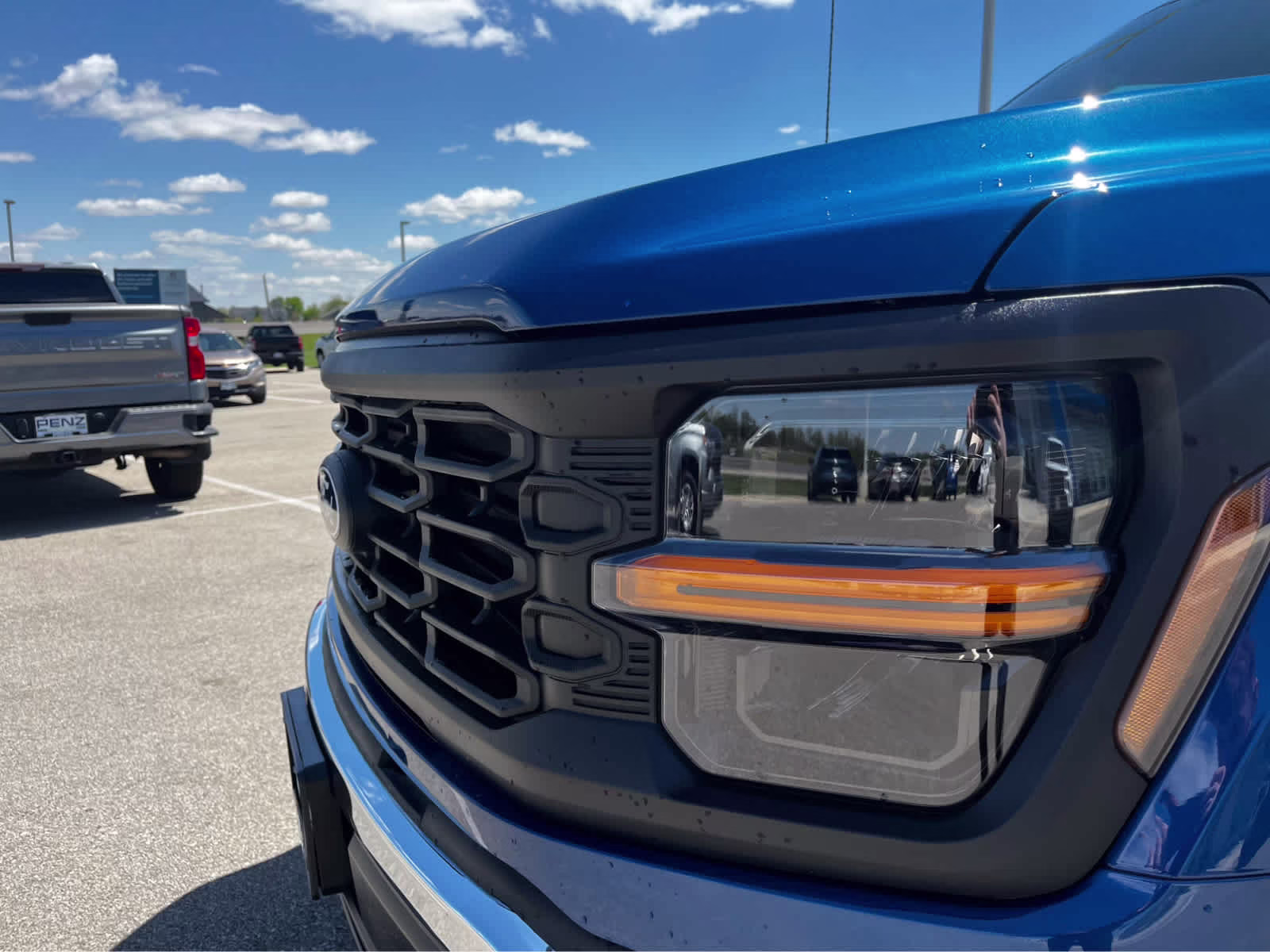 2025 Atlas Blue Ford F-150 XL 4X4 Truck