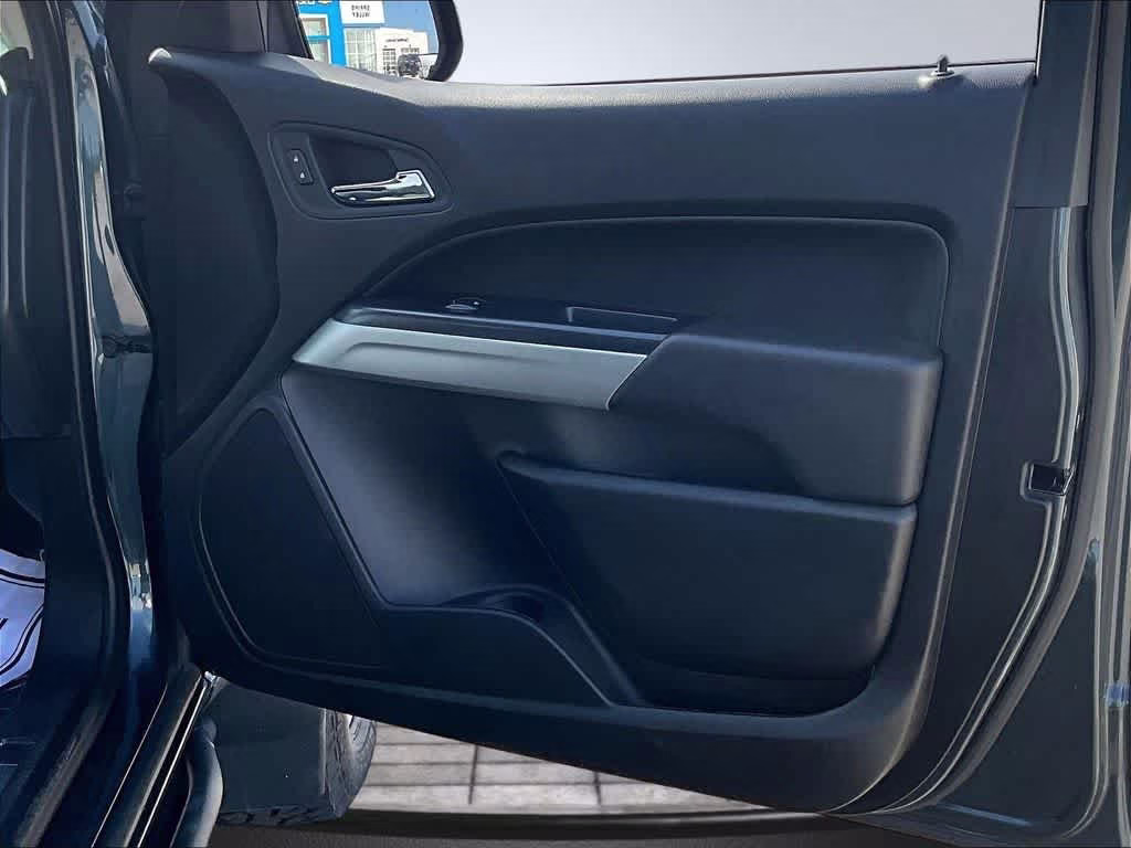 2019 Shadow Gray Metallic Chevrolet Colorado 4WD ZR2 4X4 Truck