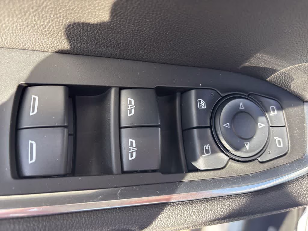 2025 Summit White Chevrolet Silverado 1500 LTZ 4X4 Truck