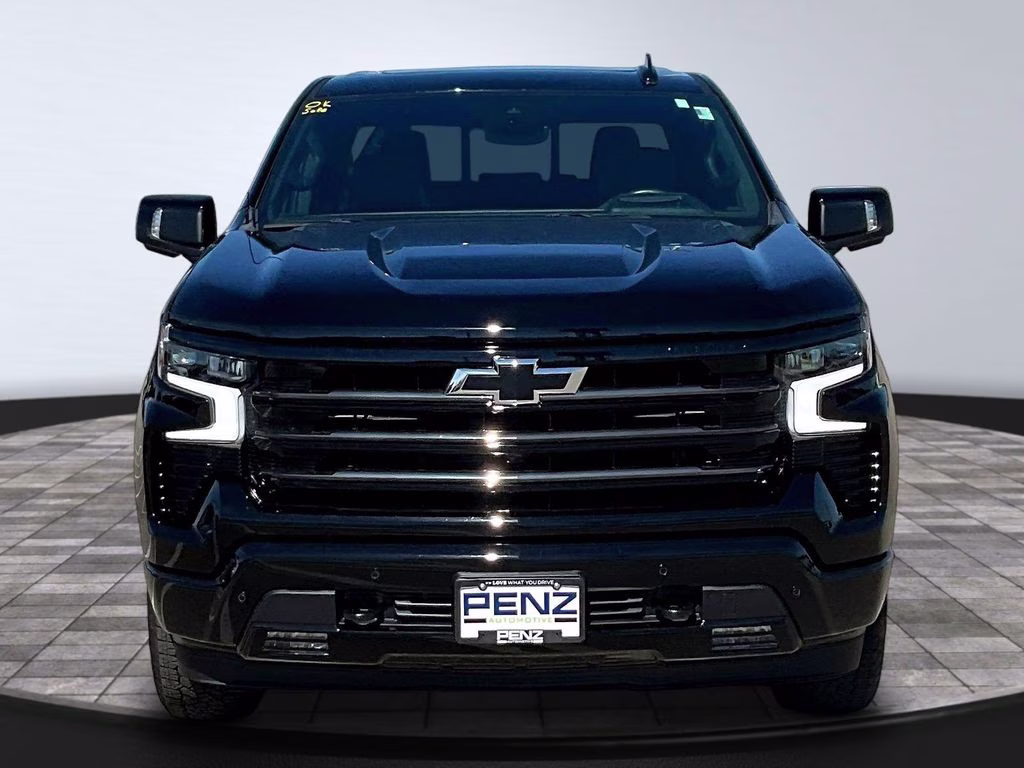 Used 2025 Chevrolet Silverado 1500 High Country with VIN 1GCUKJED3SZ271081 for sale in Spring Valley, Minnesota