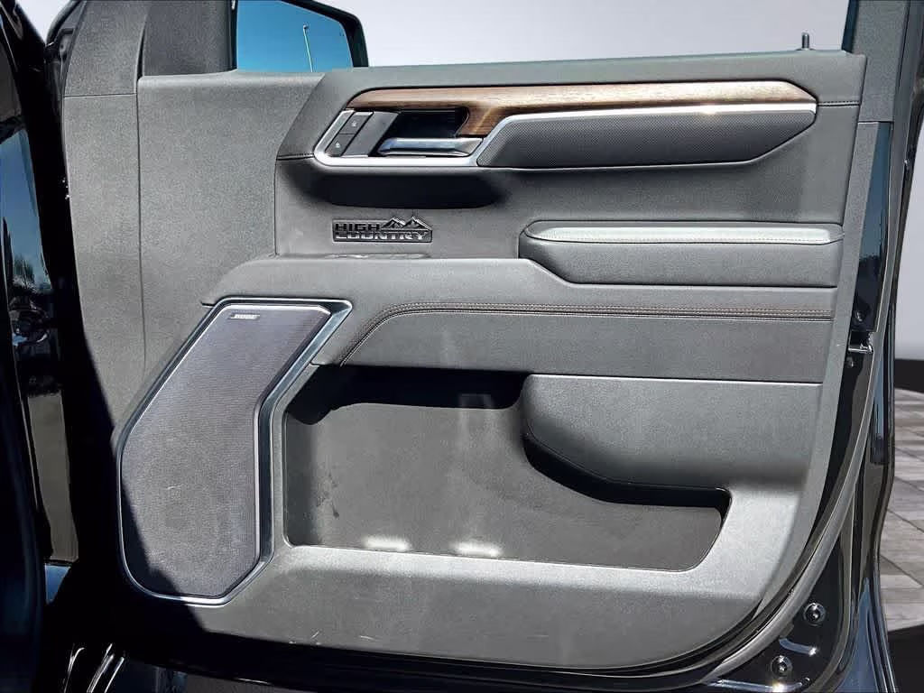 2025 Black Chevrolet Silverado 1500 High Country 4X4 Truck
