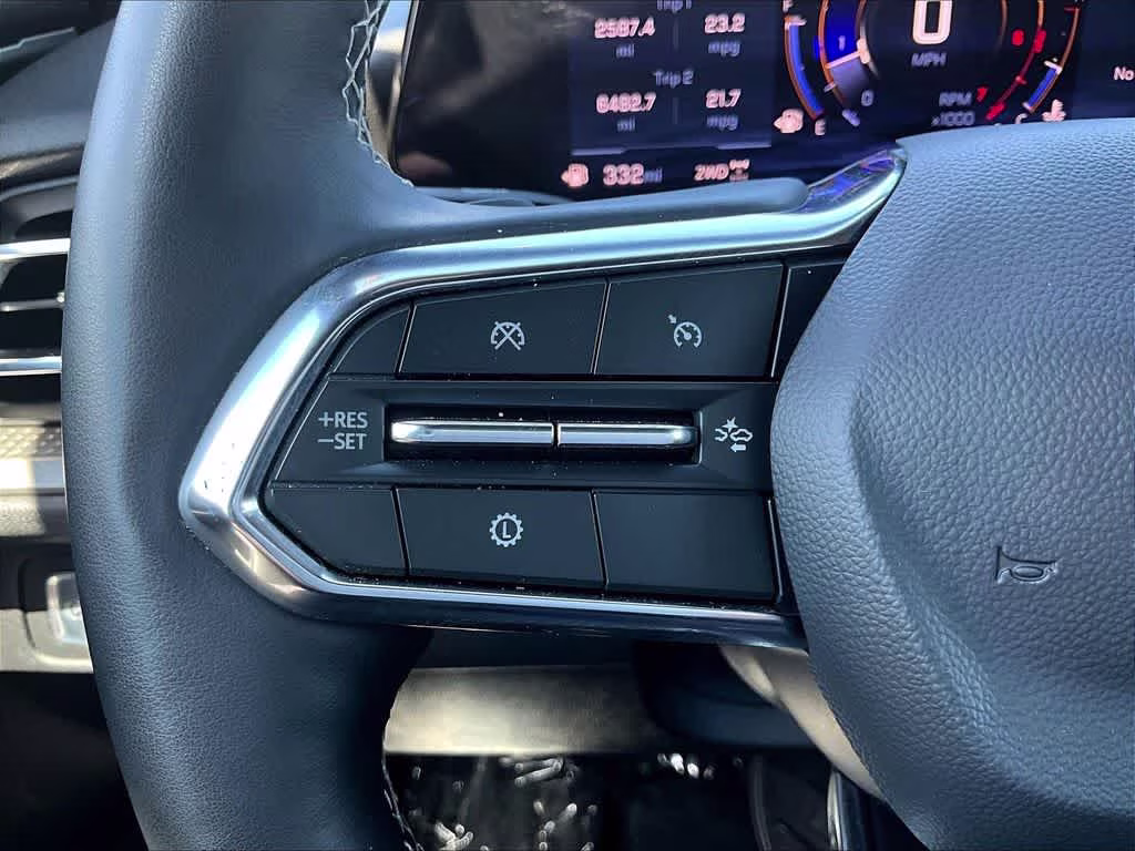 2025 Mosaic Black Metallic Chevrolet Traverse AWD LT AWD SUV