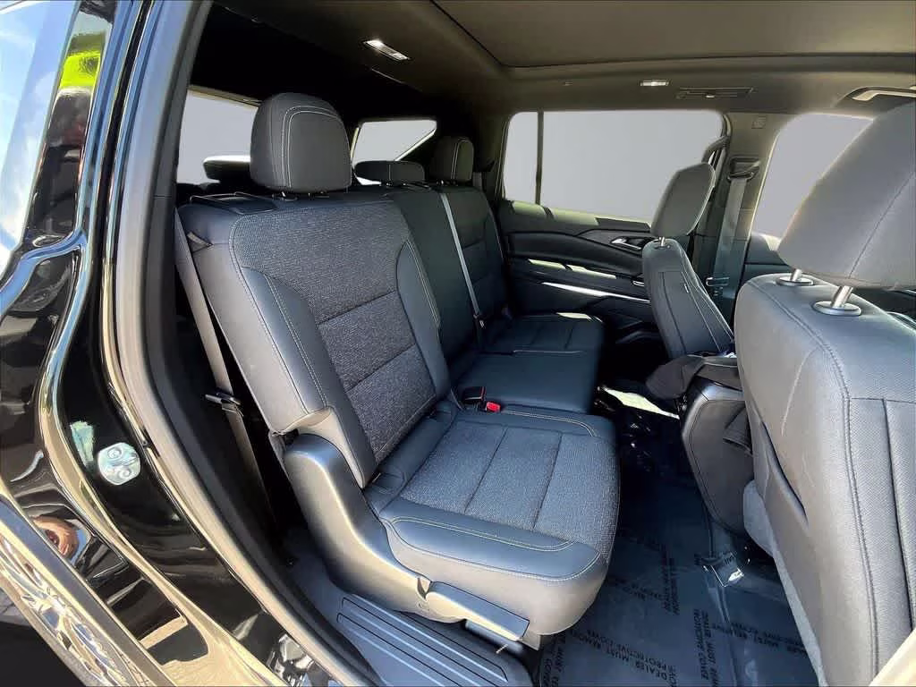 2025 Mosaic Black Metallic Chevrolet Traverse AWD LT AWD SUV