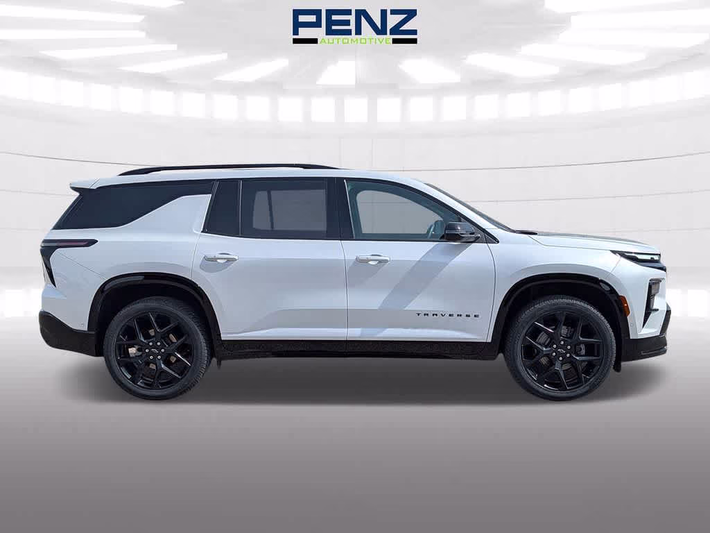 2024 Iridescent Pearl Tricoat Chevrolet Traverse AWD RS AWD SUV