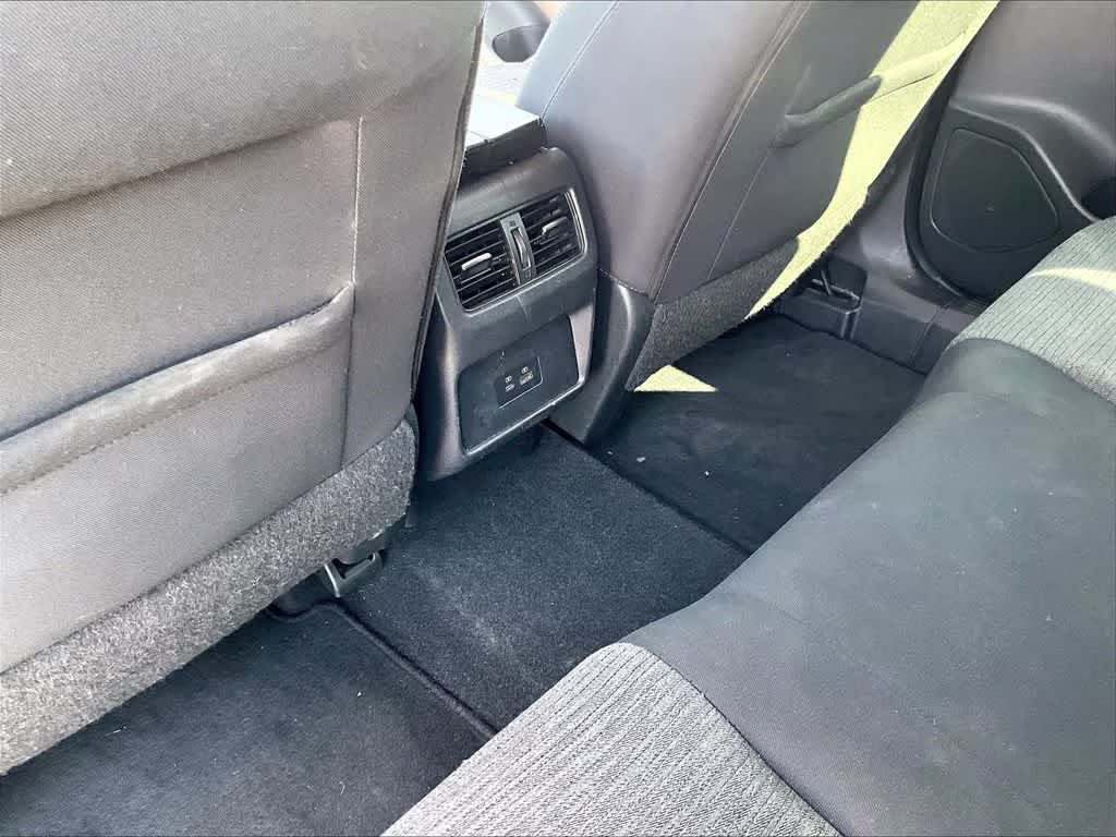 2021 Brilliant Silver Metallic Nissan Rogue SV AWD SUV