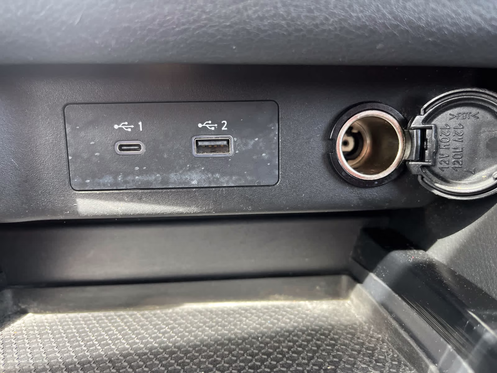2021 Brilliant Silver Metallic Nissan Rogue SV AWD SUV