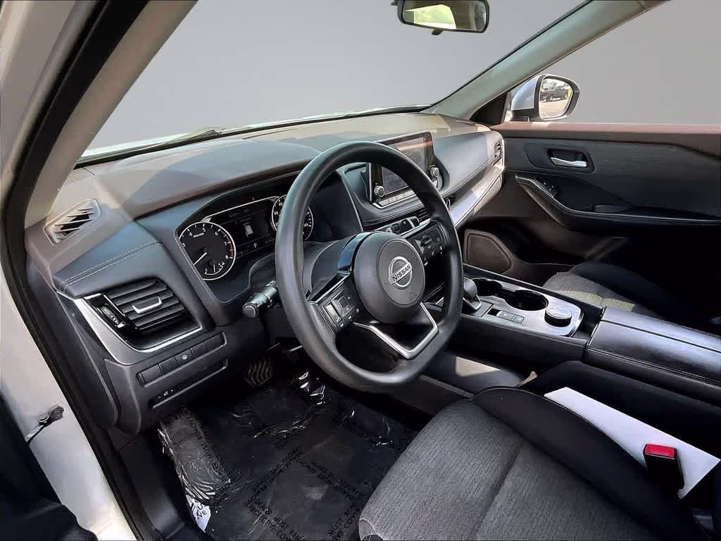 2021 Brilliant Silver Metallic Nissan Rogue SV AWD SUV