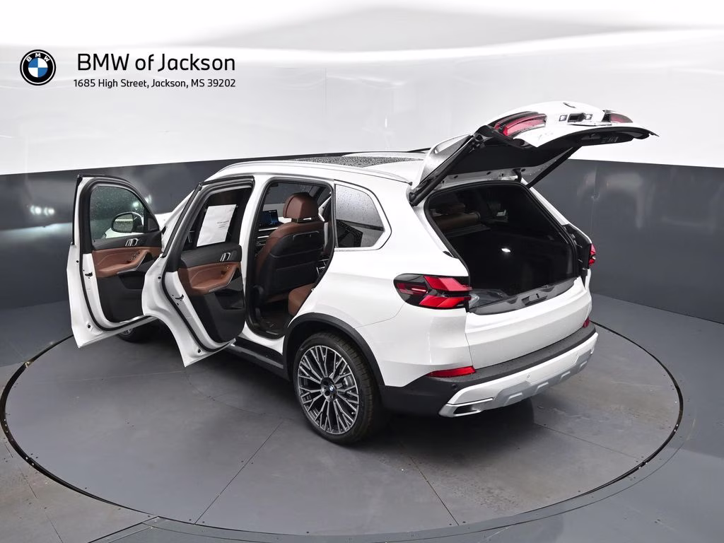 2026 Mineral White Metallic BMW X5 sDrive40i RWD SUV