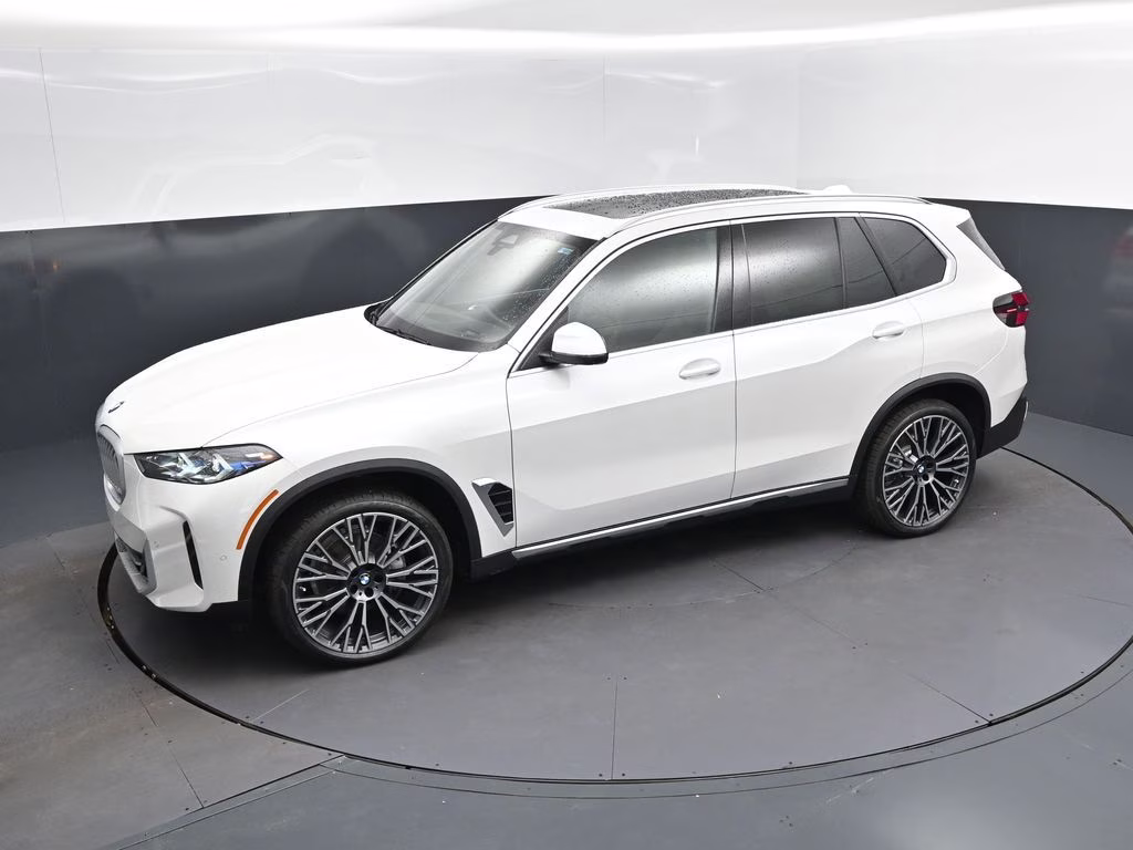 2026 Mineral White Metallic BMW X5 sDrive40i RWD SUV
