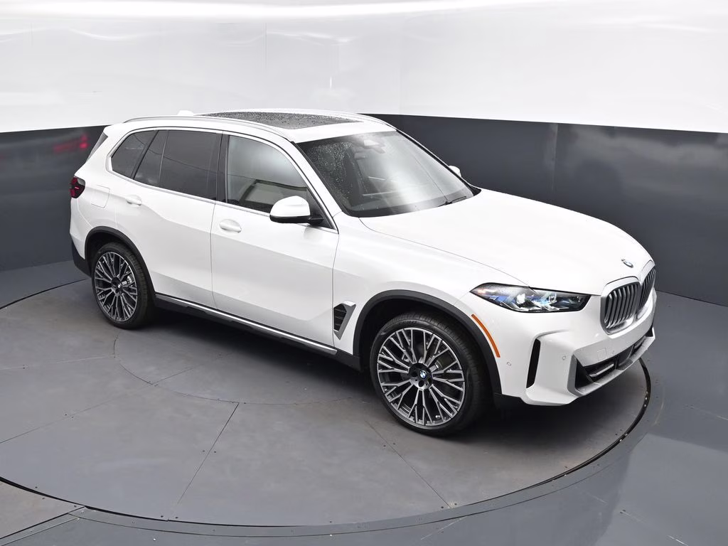 2026 Mineral White Metallic BMW X5 sDrive40i RWD SUV