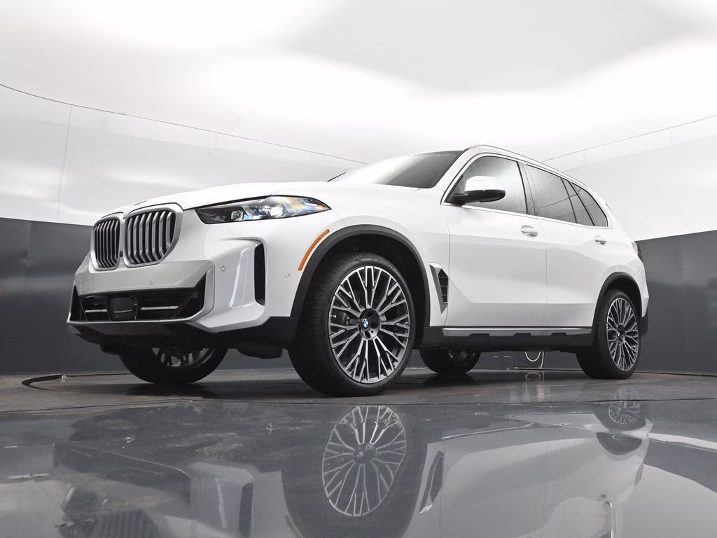 2026 Mineral White Metallic BMW X5 sDrive40i RWD SUV