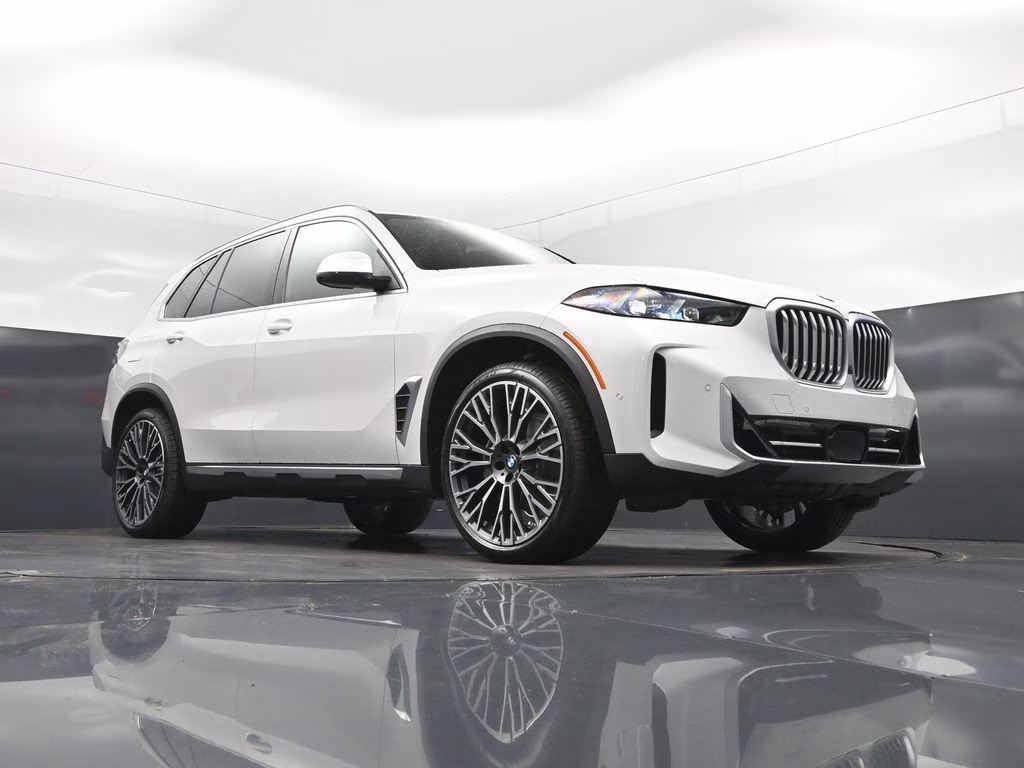2026 Mineral White Metallic BMW X5 sDrive40i RWD SUV