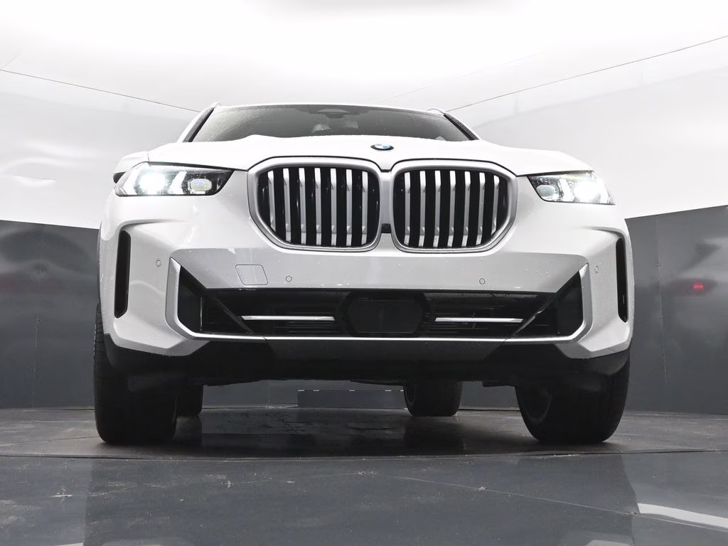 2026 Mineral White Metallic BMW X5 sDrive40i RWD SUV