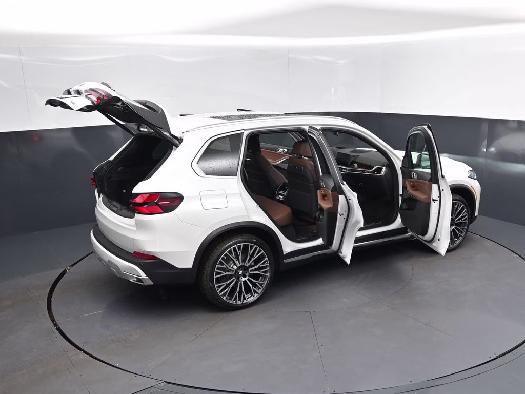 2026 Mineral White Metallic BMW X5 sDrive40i RWD SUV