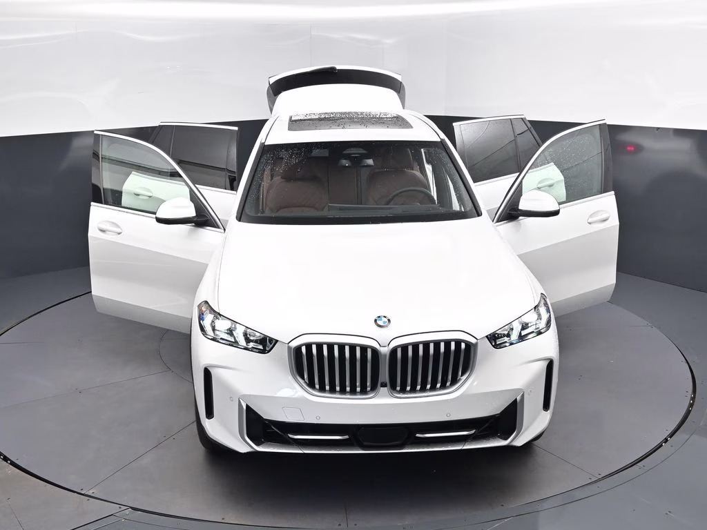 2026 Mineral White Metallic BMW X5 sDrive40i RWD SUV