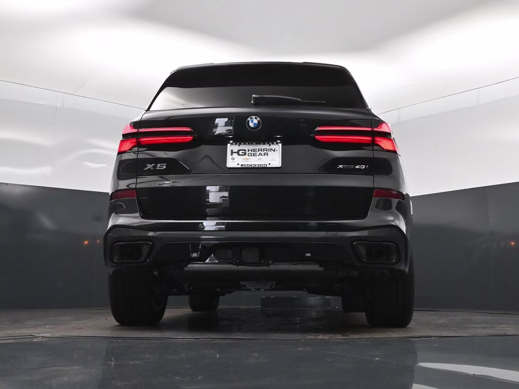 2026 Black Sapphire Metallic BMW X5 xDrive40i AWD SUV