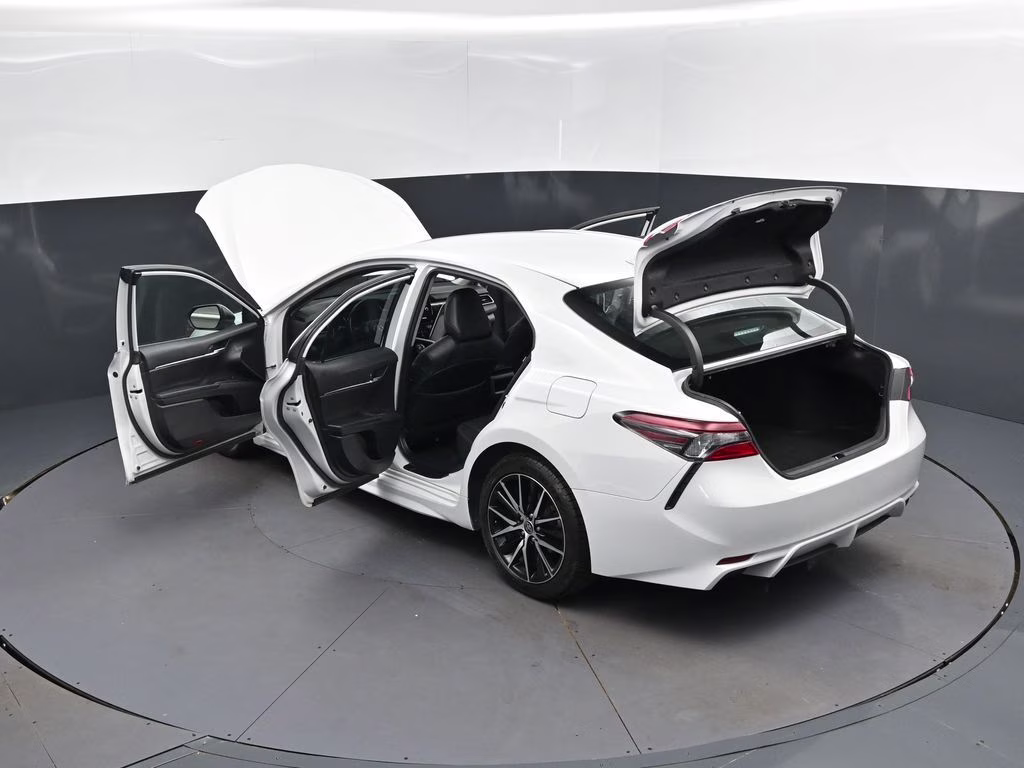 2024 Ice Toyota Camry SE FWD Sedan