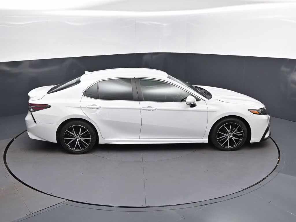 2024 Ice Toyota Camry SE FWD Sedan