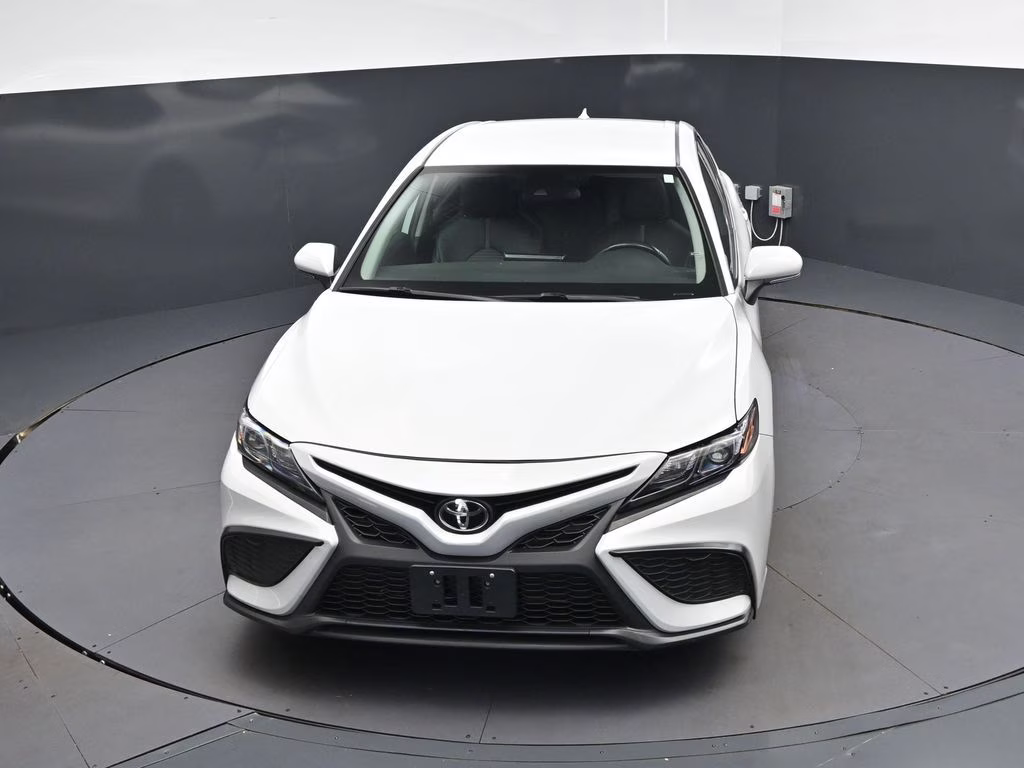 2024 Ice Toyota Camry SE FWD Sedan