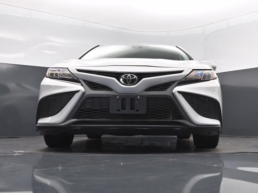 2024 Ice Toyota Camry SE FWD Sedan