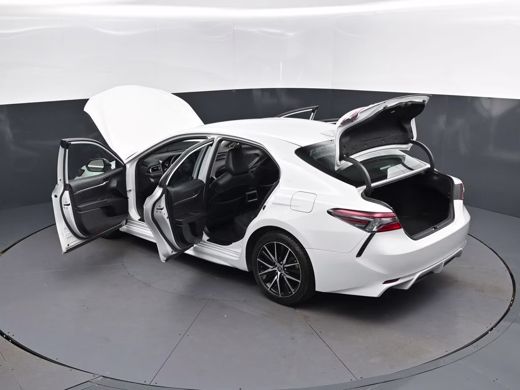 2024 Ice Toyota Camry SE FWD Sedan