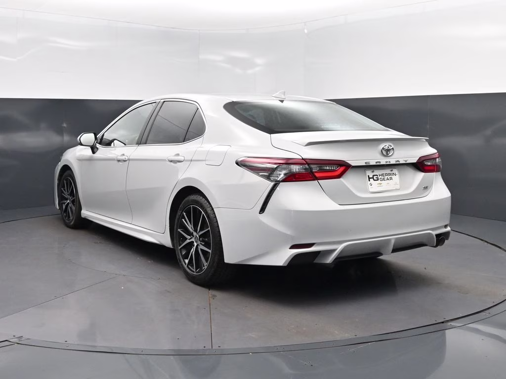 2024 Ice Toyota Camry SE FWD Sedan