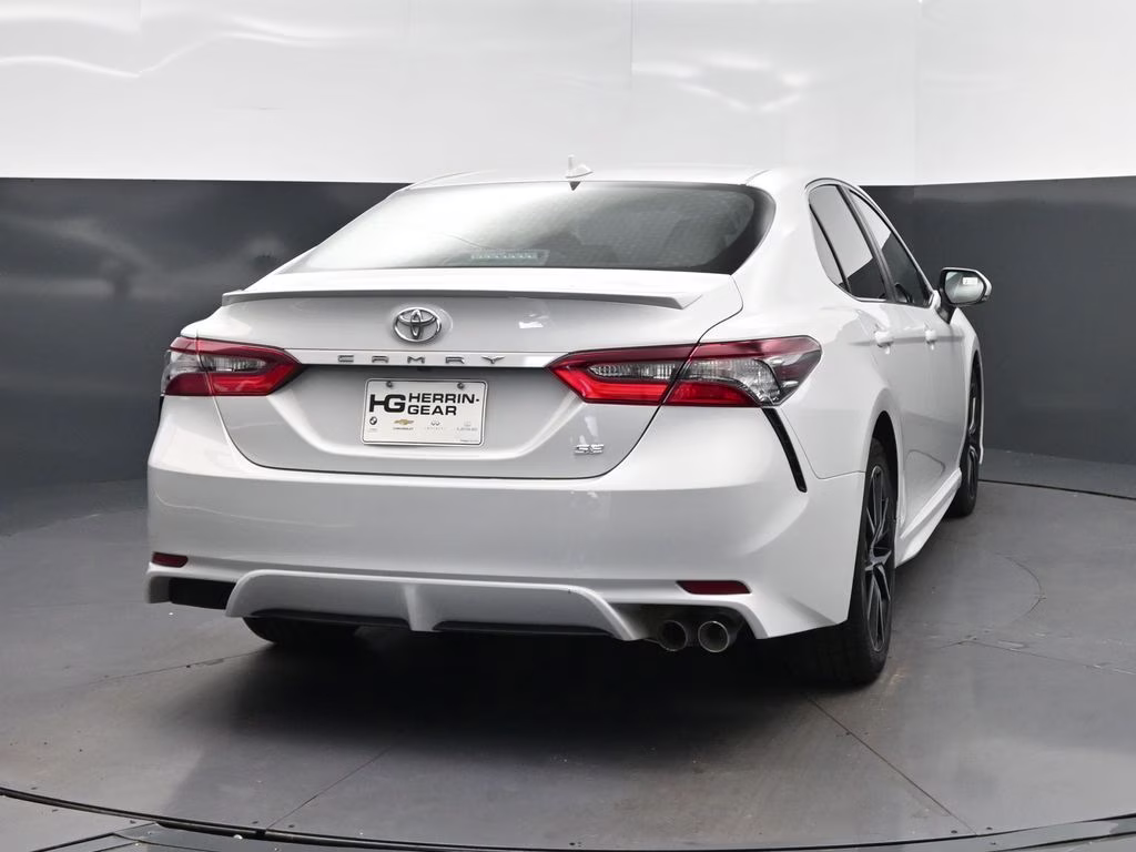 2024 Ice Toyota Camry SE FWD Sedan